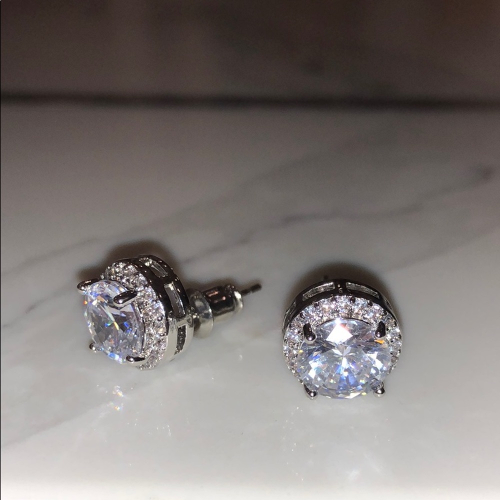 Elegant Big Stud Earrings (White Gold)